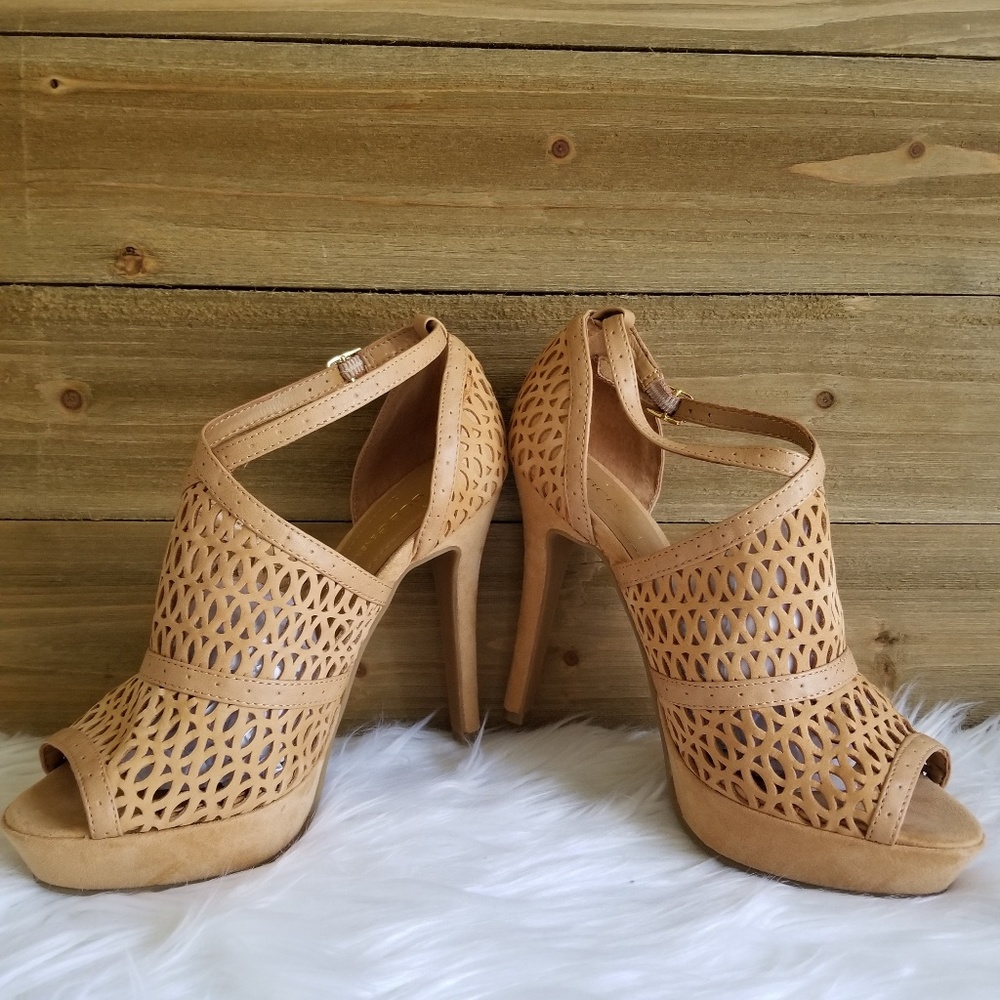 BCBG ANJA GENERATION HEELS